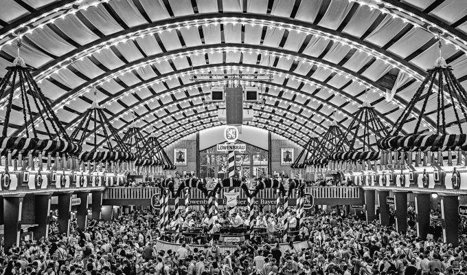 Oktoberfest Bildband „THE FIFTH SEASON“