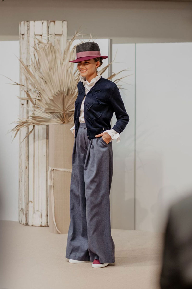 Strickjacke Spieth&Wensky, Hose Felicitas, Bluse Berwin&Wolff, Hut Faustmann, Schuhe Xaver Luis
