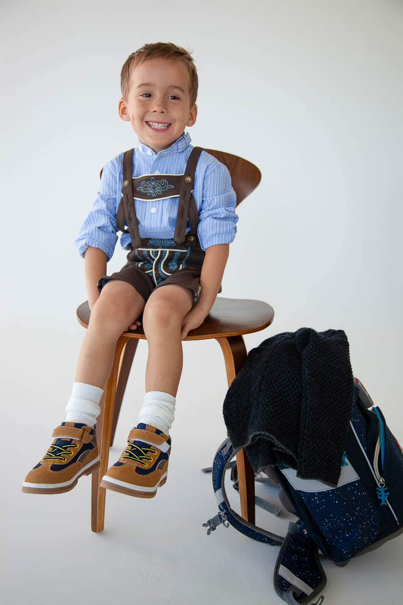 Fesch Kinder Tracht