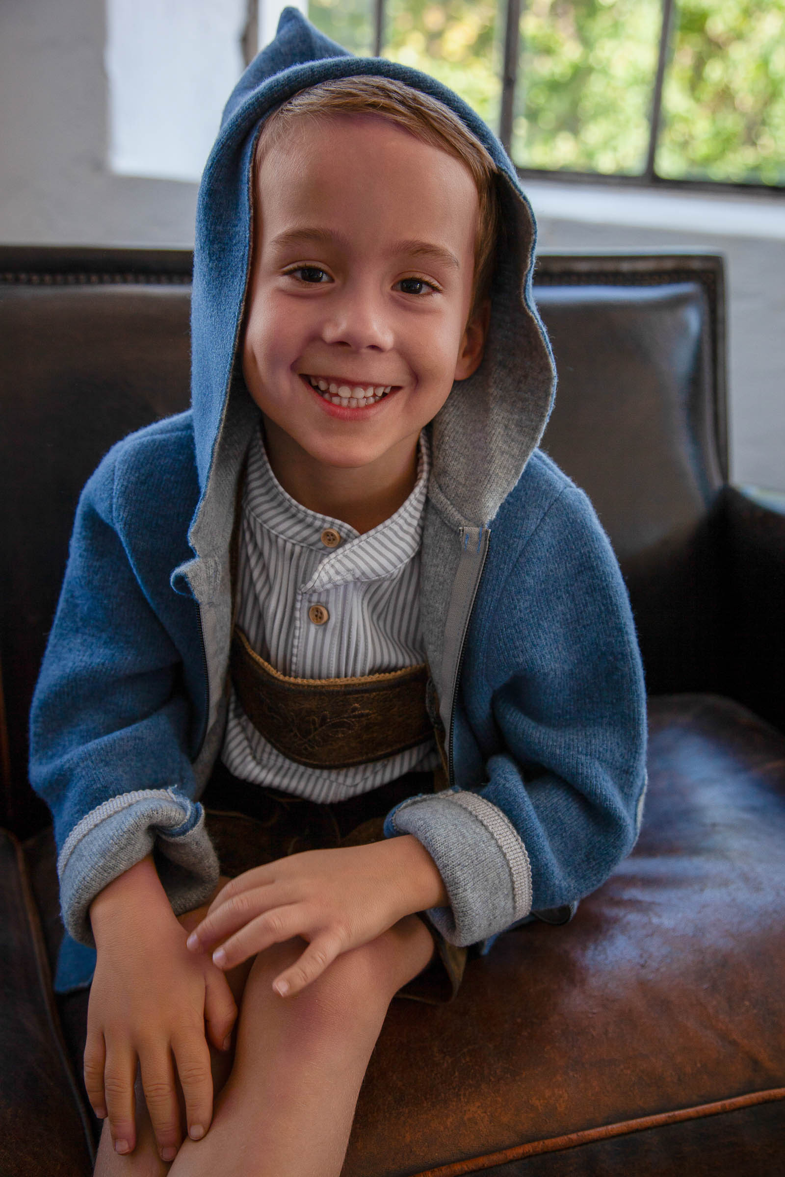 Fesch Kinder Tracht