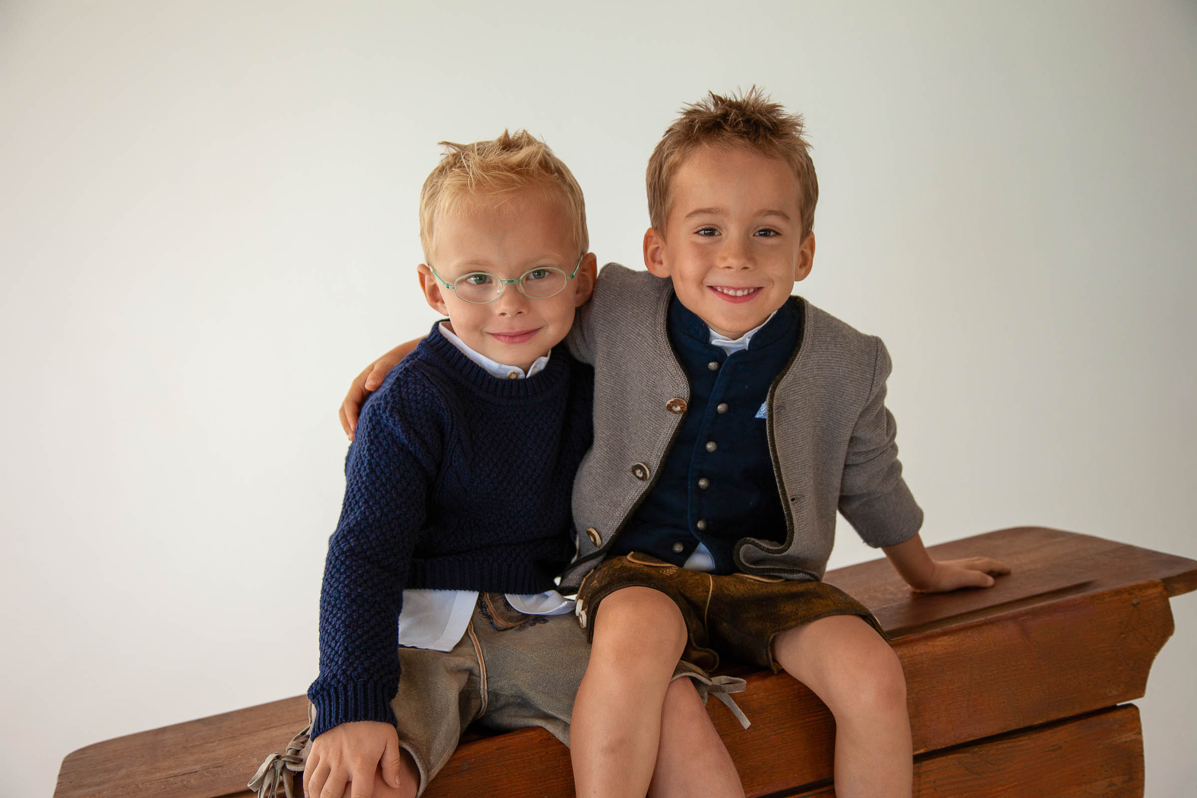 Fesch Kinder Tracht