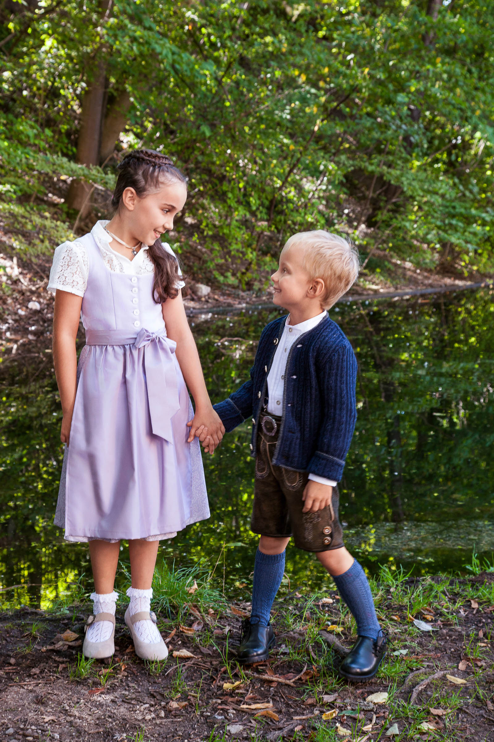Fesch Kinder Tracht