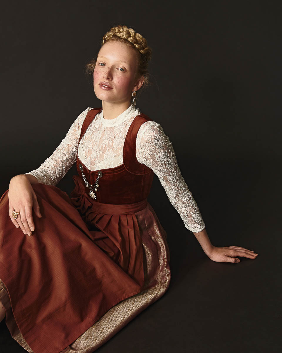FESCH Magazin Festtag Tracht