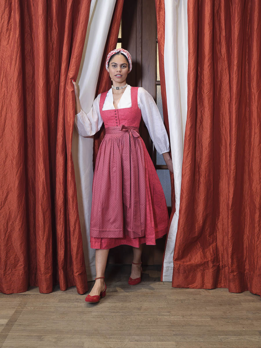 Trendfarbe Rot Trachten Trendfarbe Rot Trachten