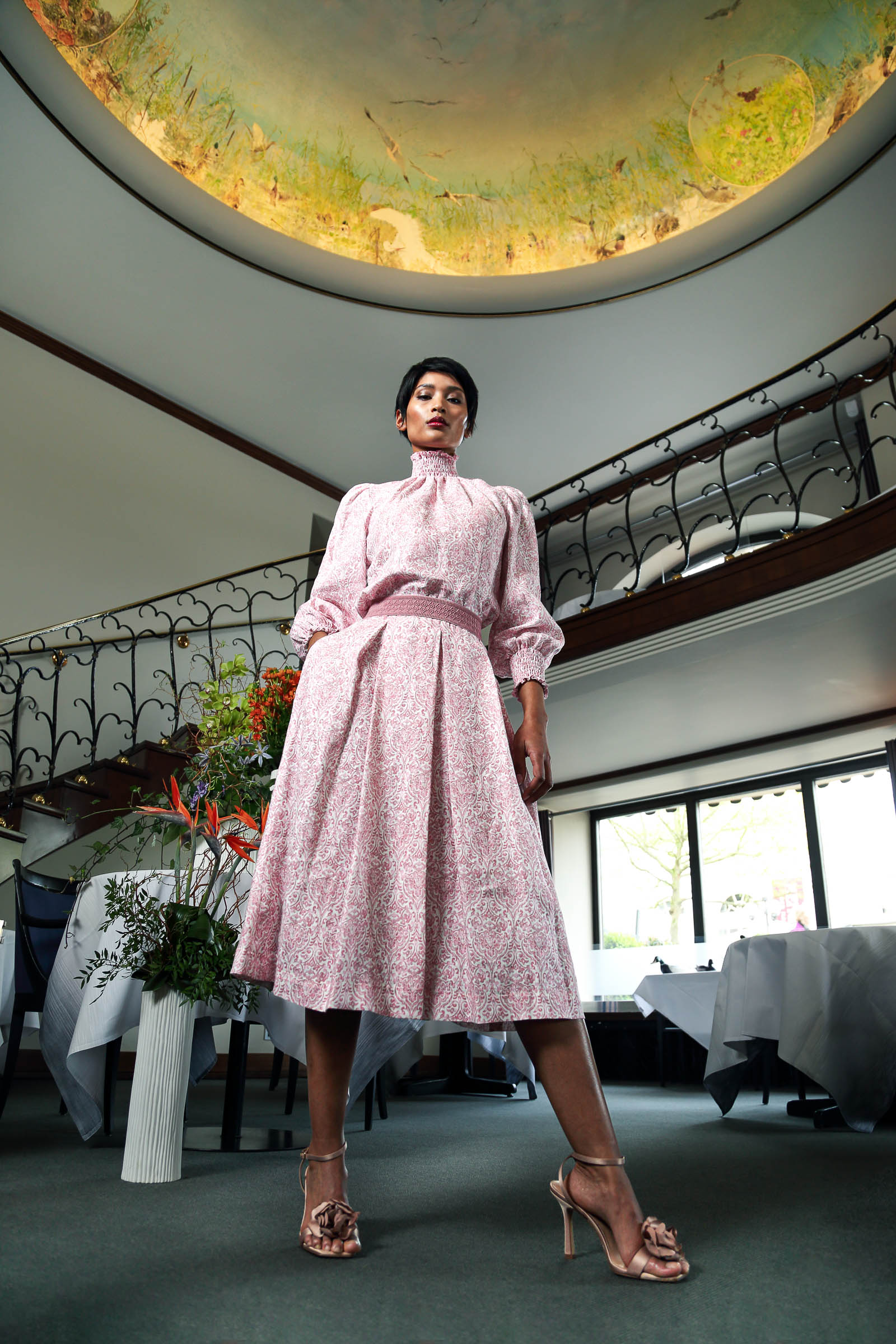 Von Sommerkleid bis Tracht mit Blütendekor Von Sommerkleid bis Tracht mit Blütendekor