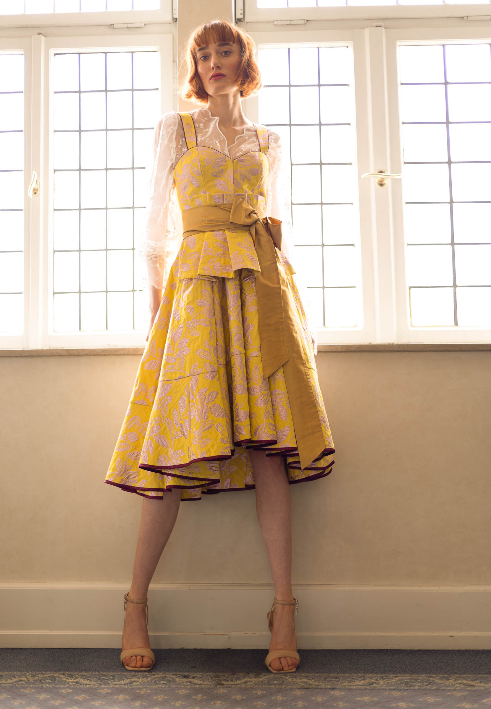 Von Sommerkleid bis Tracht mit Blütendekor Von Sommerkleid bis Tracht mit Blütendekor
