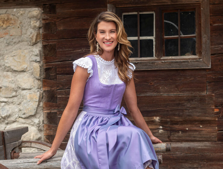 Die Farbe Lila in der Tracht