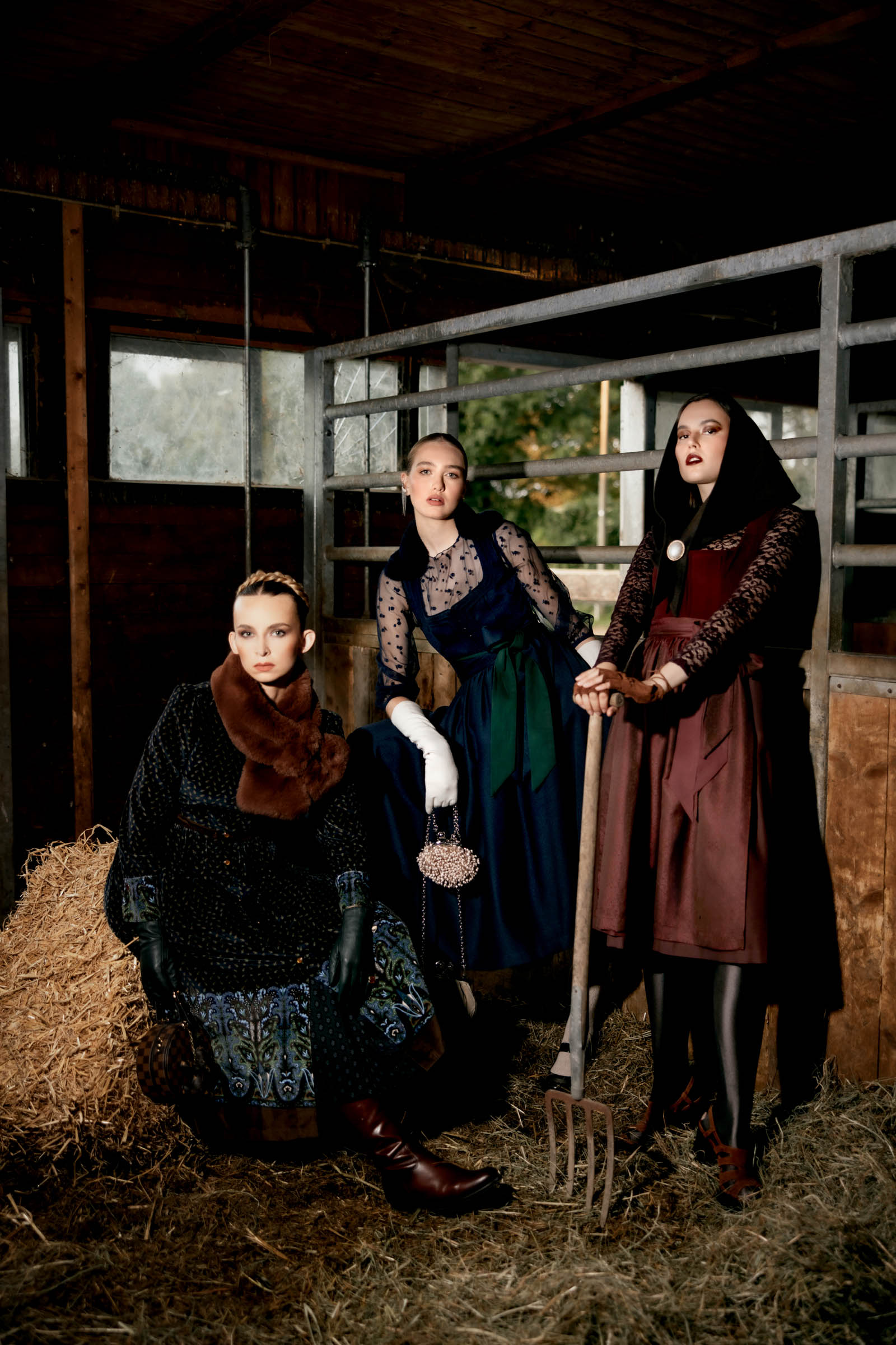 Roots & Runways: Bayerische Tracht trifft moderne Couture LaRoccaPhoto