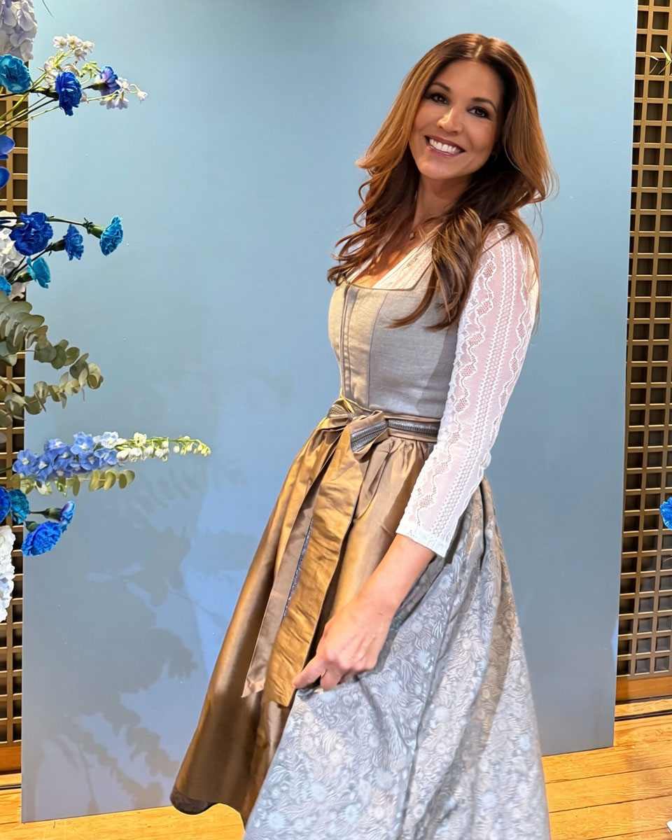 FESCH-Botschafterin Karen Webb im Dirndl