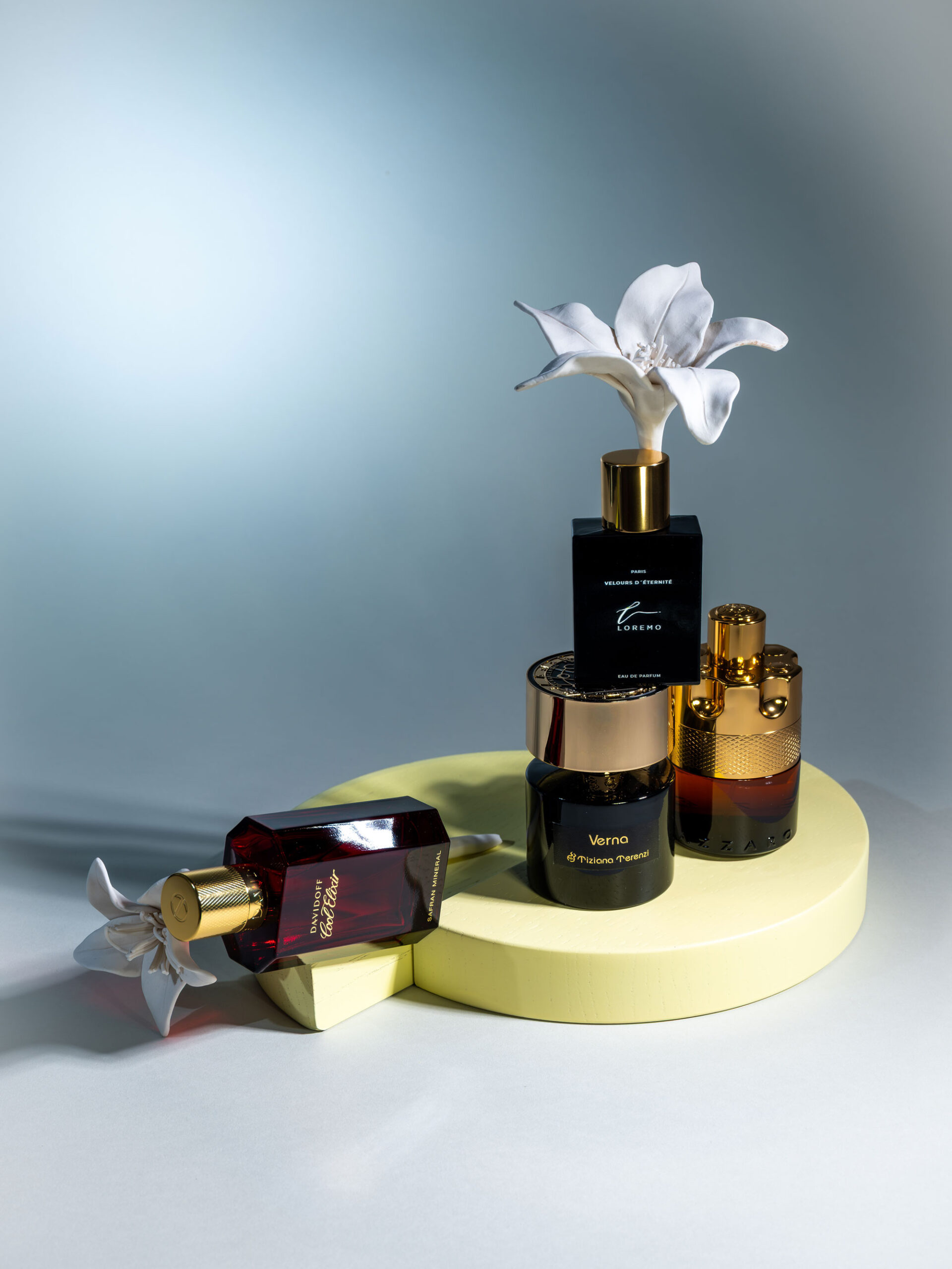 sommerduefte davidoff loremo tiziana terenzi azzaro Elegante Sommerdüfte von Davidoff, Loremo, Tiziana Terenzi und Azzaro mit Porzellanblüten von Coco Loves Clay